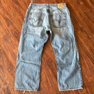 Loose fit Levi’s